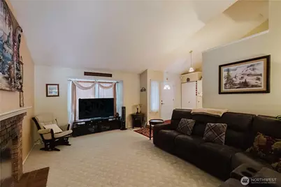 8908 Watson Place NE, Bremerton, WA 98311 - Photo 4