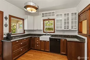 2605 21st St, Everett, WA 98201 - Photo 4