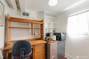 1631 N 54th St, Seattle, WA 98103 - Photo 20