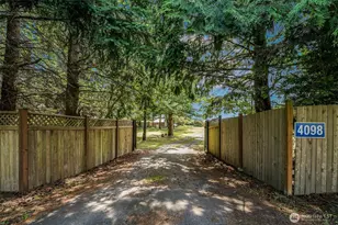 4098 S Camano Dr, Camano Island, WA 98282 - Photo 2