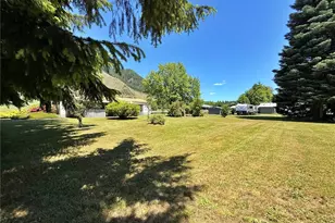 1521 Main Ave, Morton, WA 98356 - Photo 8