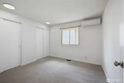 24833 13th Avenue S, Des Moines, WA 98198 - Photo 16