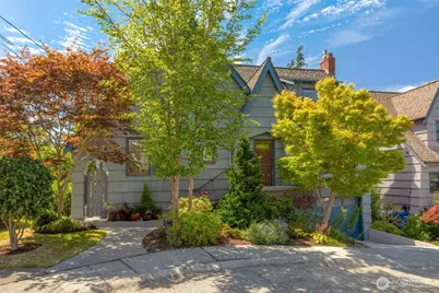 2501 Nob Hill Place N, Seattle, WA 98109 - Photo 4