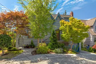 2501 Nob Hill Pl N, Seattle, WA 98109 - Photo 4