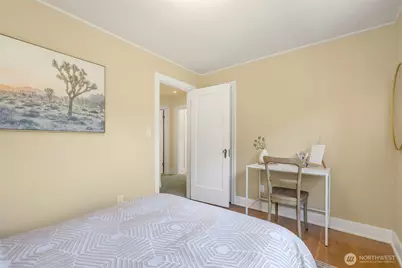 2501 Nob Hill Place N, Seattle, WA 98109 - Photo 26