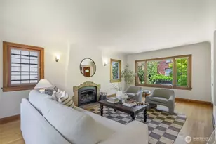 2501 Nob Hill Pl N, Seattle, WA 98109 - Photo 8