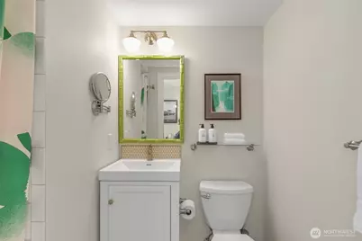 2501 Nob Hill Place N, Seattle, WA 98109 - Photo 34