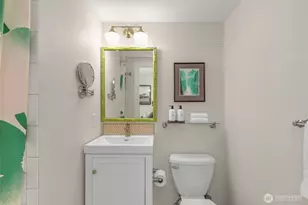 2501 Nob Hill Pl N, Seattle, WA 98109 - Photo 34