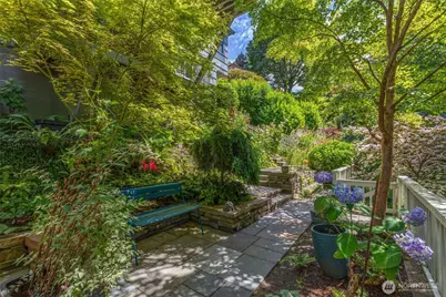 2501 Nob Hill Place N, Seattle, WA 98109 - Photo 40