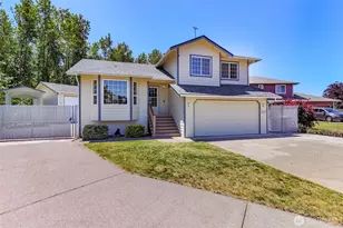 277 S Elsa St, Buckley, WA 98321 - Photo 2