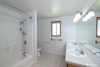 731 S Broadway Street, Westport, WA 98595 - Photo 10