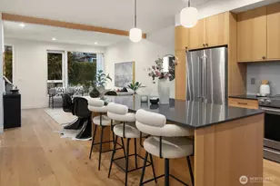 1806 E Mercer St, Seattle, WA 98112 - Photo 2