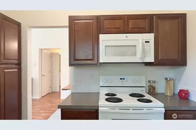 820 Cady Road #B308, Everett, WA 98023 - Photo 8
