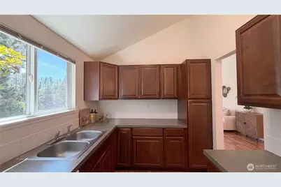 820 Cady Road #B308, Everett, WA 98023 - Photo 10