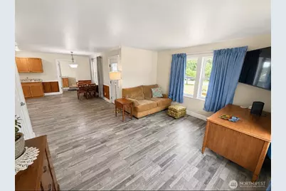105 22nd Street NE, Long Beach, WA 98631 - Photo 4