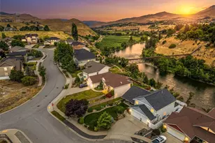1509 Alexandria Ct, Wenatchee, WA 98801 - Photo 4