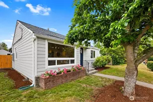 7843 Yakima Ave, Tacoma, WA 98408 - Photo 2