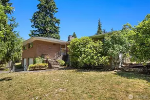 8725 Maple Ln, Edmonds, WA 98026 - Photo 2
