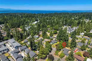 8725 Maple Ln, Edmonds, WA 98026 - Photo 6
