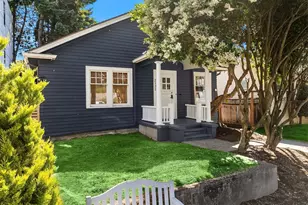 2132 Dexter Ave N, Seattle, WA 98109 - Photo 28