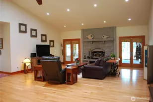 11310 Harris Rd SE, Yelm, WA 98597 - Photo 4