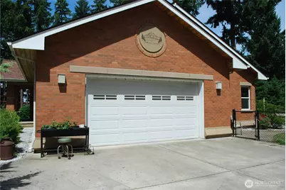 11310 Harris Rd SE, Yelm, WA 98597 - Photo 32