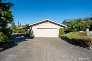 70 Hewitt Dr, Steilacoom, WA 98388 - Photo 34