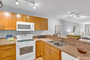 605 5th St, Kirkland, WA 98033 - Photo 8