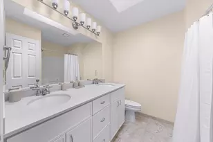 25827 NE 9th St, Sammamish, WA 98074 - Photo 20