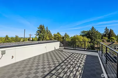 9739 12th Avenue NW, Seattle, WA 98117 - Photo 18