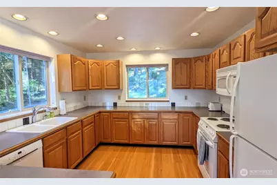 227 Bromley Drive, Orcas Island, WA 98245 - Photo 14