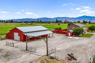 12 S Kirkpatrick Rd, Omak, WA 98841 - Photo 1
