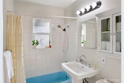 9219 30th Avenue SW, Seattle, WA 98126 - Photo 24