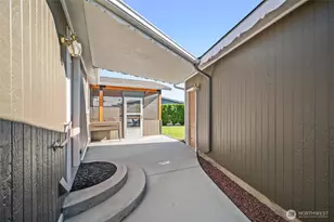 1606 Twin Peaks Dr, Wenatchee, WA 98801 - Photo 24