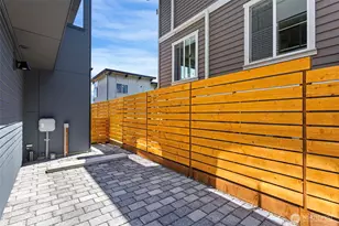 4432 Dayton Ave N, Seattle, WA 98103 - Photo 12