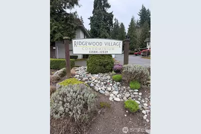 12510 NE 117th Place #B3, Kirkland, WA 98034 - Photo 2