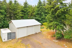 3995 SW Cimmarron Ln, Port Orchard, WA 98367 - Photo 2