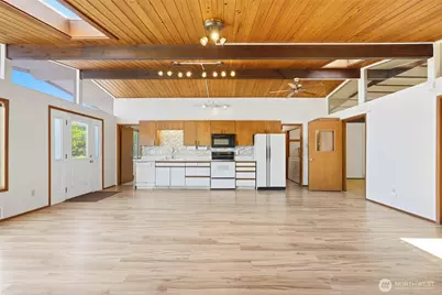 1838 Edgewood Drive, Camano Island, WA 98282 - Photo 6