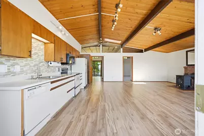 1838 Edgewood Drive, Camano Island, WA 98282 - Photo 4