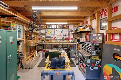 8210 University Point Circle NE, Bremerton, WA 98311 - Photo 36