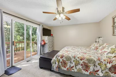 8210 University Point Circle NE, Bremerton, WA 98311 - Photo 30
