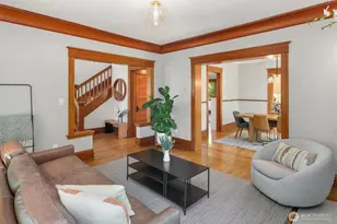 2002 1st Ave N, Seattle, WA 98109 - Photo 8
