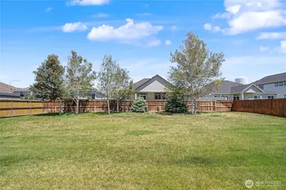 433 S Trillium Way, Moses Lake, WA 98837 - Photo 34
