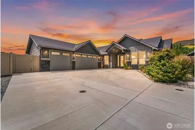 966 Bentley Lane, Wenatchee, WA 98801 - Photo 1