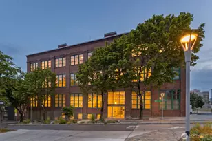 66 Bell St, Seattle, WA 98121 - Photo 40