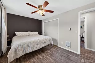 405 Johnson St, Enumclaw, WA 98022 - Photo 14
