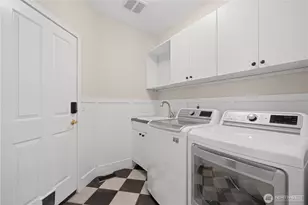 18720 33rd Ave SE, Bothell, WA 98012 - Photo 32