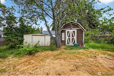 925 139th Street E, Tacoma, WA 98445 - Photo 24