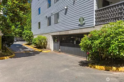 710 N 160th Street #B307, Shoreline, WA 98133 - Photo 30