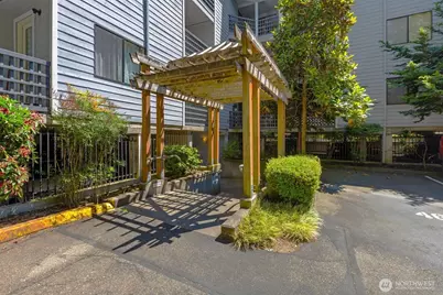710 N 160th Street #B307, Shoreline, WA 98133 - Photo 26